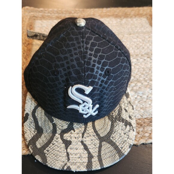 New Era 59Fifty BOSTON RED SOX MLB Hat BlackReptile Small/Med  11493 Buckle Back - Picture 1 of 5